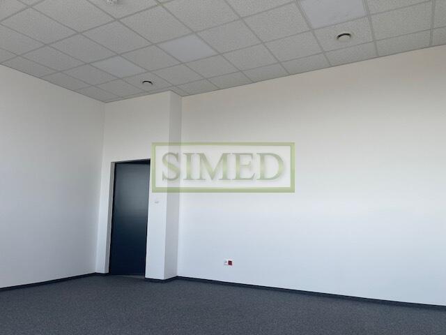 Biuro 27m2,pokój,recepcja w byłej fabryce Włochy