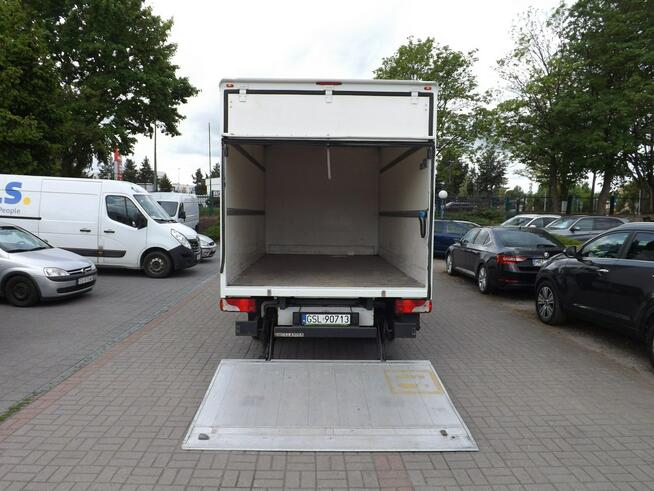 VOLKSWAGEN CRAFTER KONTENER Z WINDĄ 8-PALETOWY