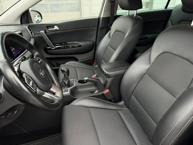 Kia Sportage 1.6 CRDI 115 KM 6MT 2WD BlackEdition Felgi17 Navi SmartKey LED