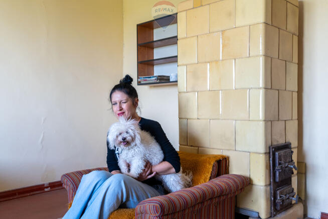 Działka zabudowana starą szkołą|jez.Niepruszewskie