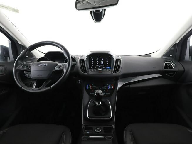 Ford Kuga półskóra klima auto navi grzane fotele kamera i czujniki parkowania