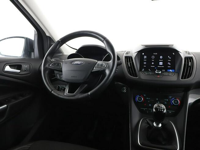 Ford Kuga półskóra klima auto navi grzane fotele kamera i czujniki parkowania