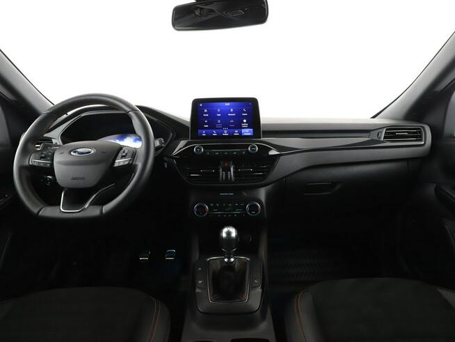 Ford Kuga navi klima auto virtual cocpit full LED skóra/alcantara grzane fotele
