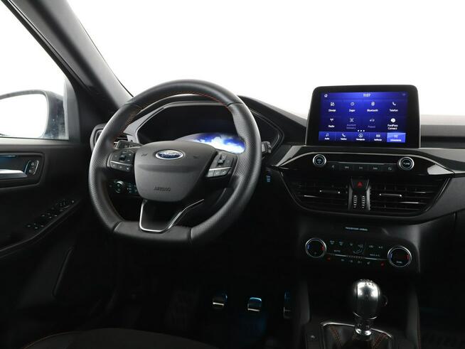 Ford Kuga navi klima auto virtual cocpit full LED skóra/alcantara grzane fotele