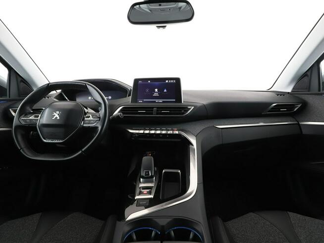 Peugeot 3008 automat virtual cocpit półskóra navi kamera i czujniki parkowania hak
