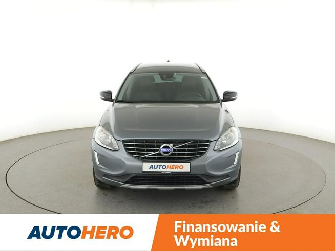 Volvo XC 60 FV23% Momentum skóra navi PDC grzane fotele tempomat hak