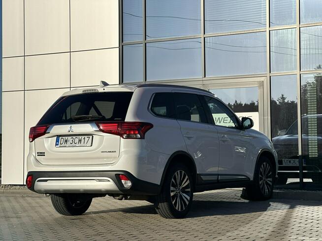 Mitsubishi Outlander 7-osób! 1-rej.2019 Łopatki Kamera KeyLess Climatronic Serwis GWARANCJA