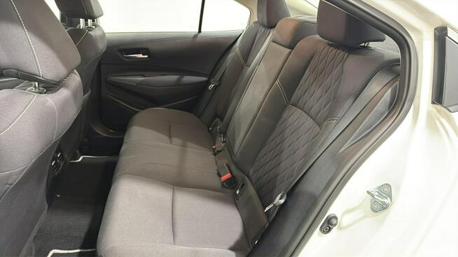 Toyota Corolla 1.8 Hybrid GPF Active sedan