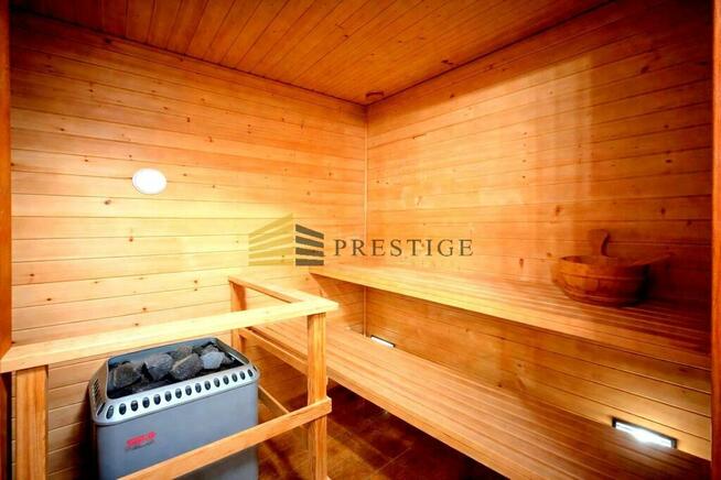 Przestronny dom do wynajęcia w Konstancinie.