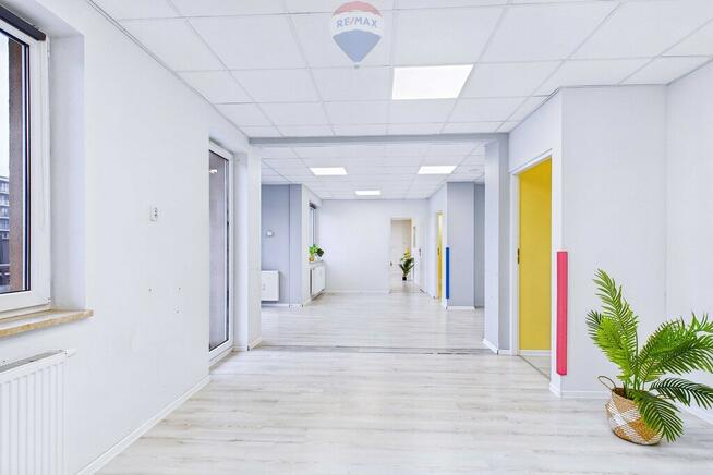 Na sprzedaż lokal usługowy, pow. 144,61 m²