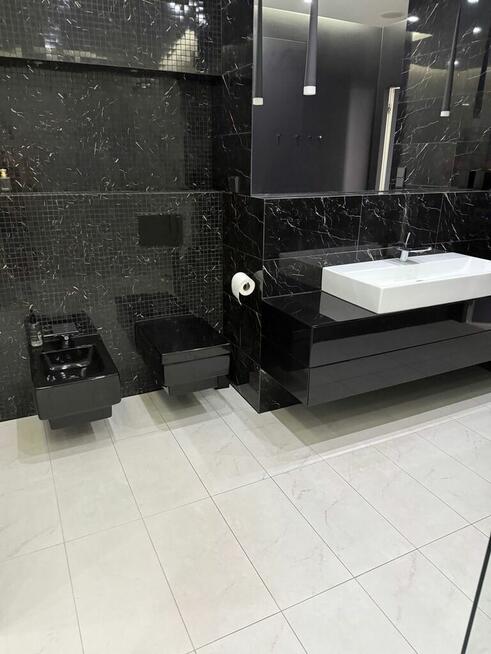 Luksusowy apartament z prywatnym tarasem i jacuzzi