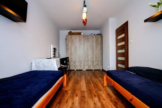 garaż podziemny, dwa balkony, budynek z 2016 roku