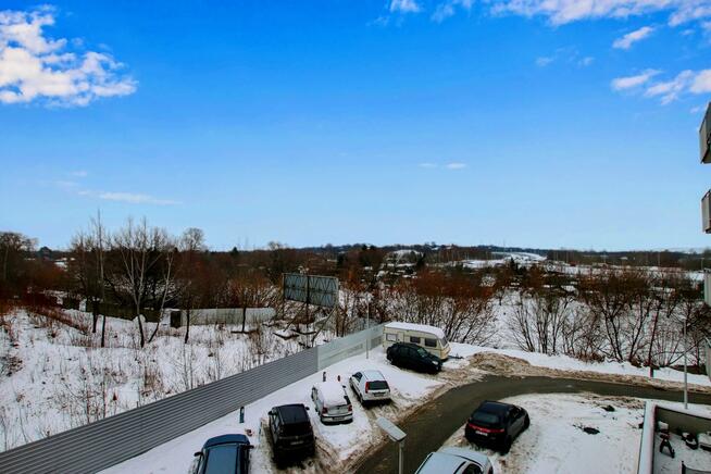 garaż podziemny, dwa balkony, budynek z 2016 roku