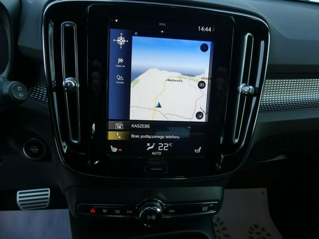 Volvo XC 40 XC40 T4 AWD R-Design Navi Kamera RfK Leder F. VAT23