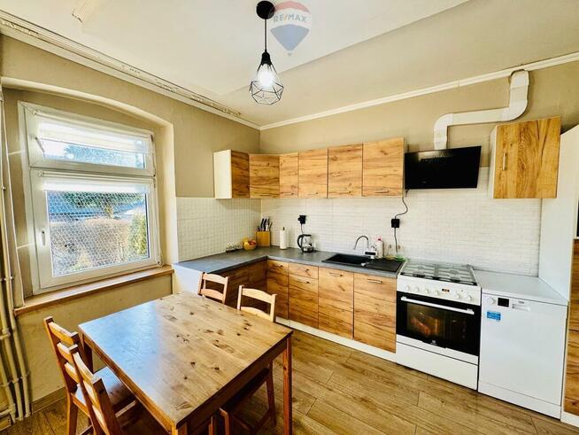 Dwupoziomowe mieszkanie z ogródkiem w Pszowie