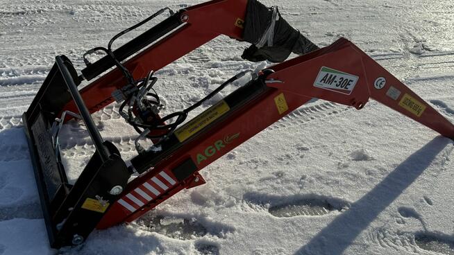 ładowacz czołowy V700 Euroramka zetor 5211/7211/5340/7320