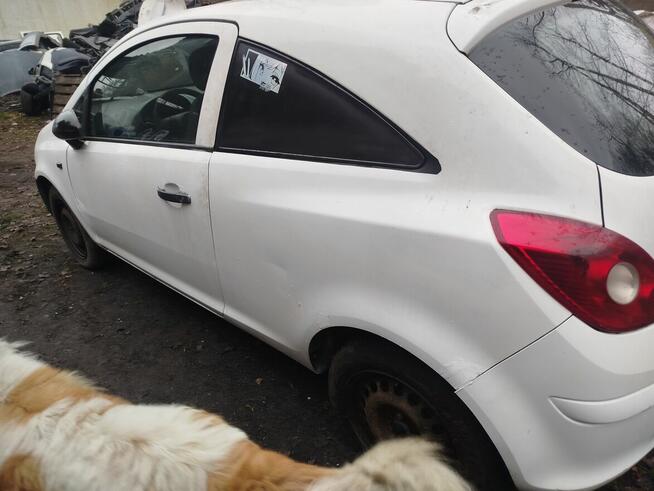 Sprzedam klapę corsa d