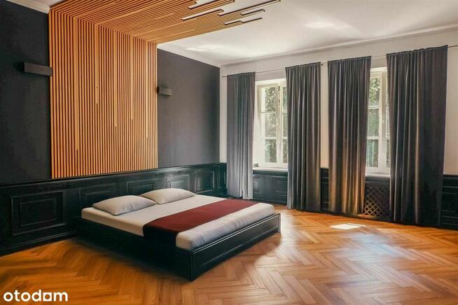 Konstancin- willa z basenem, ogrodem w strefie A