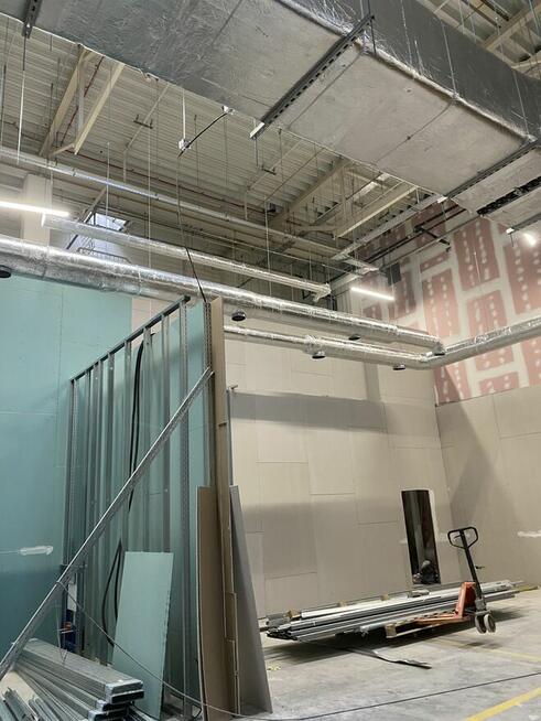 Przyjmuje zlecenie na adaptacji poddaszu, Gładzi, Malowanie .