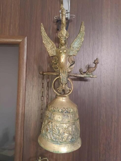 Piękny stary unikalny mosiężny dzwon ze Szwecji