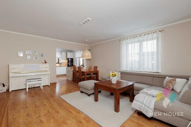 Dom gotowy do zamieszkania w otoczeniu jezior