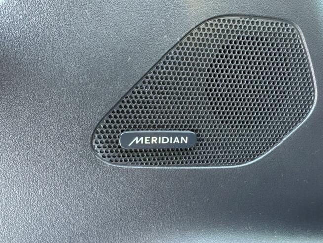 Jaguar F-PACE Bezwypadkowy / Drugi Właściciel / Tempomat / Panorama / LED / FV Marża