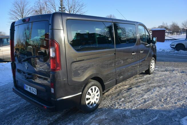 Renault Trafic 1.6D 9-Osobowy/ Long/ Nawiewy/ Navi/ Kamera/ Klima/ Tempomat/ Sprowadz