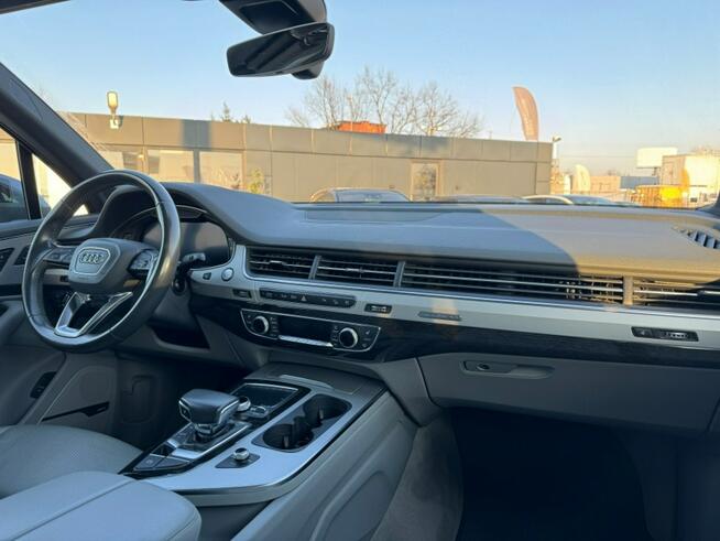 Audi Q7 Panorama / BOSE / Aktywny tempomat / Kamera 360 / Key less / FV marża