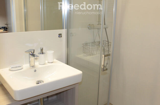 Apartament 50 m od morza, 2 pok z garażem