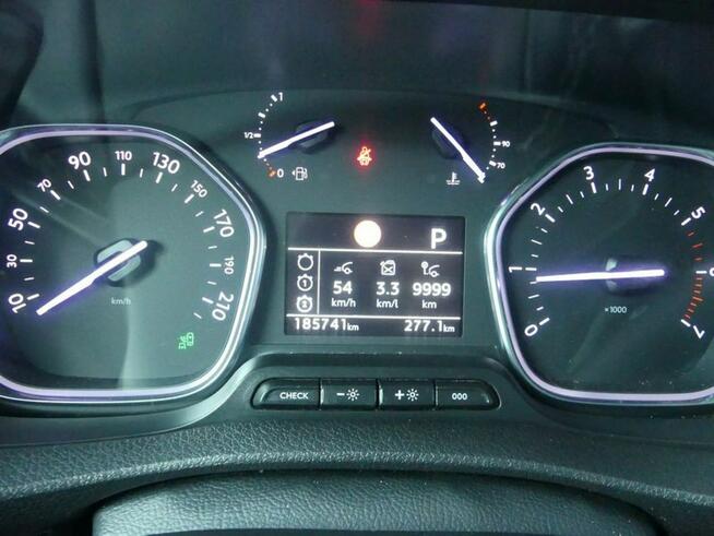 Peugeot Expert 2,0 HDi 177KM L3H1 Automat Xenon Head-Up BLIS Full opcja F. VAT-23