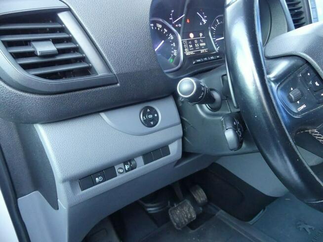 Peugeot Expert 2,0 HDi 177KM L3H1 Automat Xenon Head-Up BLIS Full opcja F. VAT-23