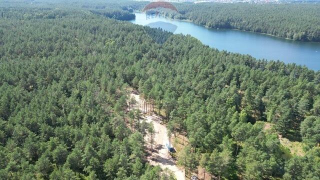 Dom całoroczny z działką nad jeziorem