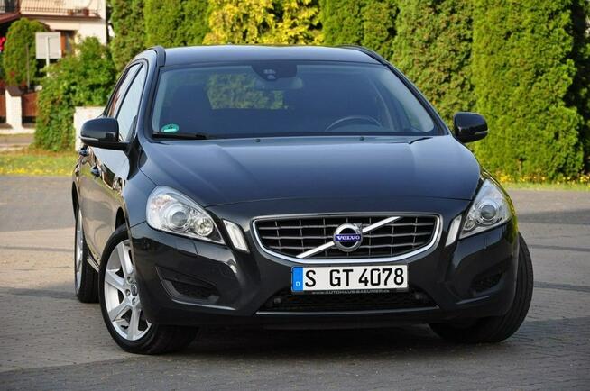 Volvo V60 2,0D 136KM Xenon Led Navi PDC Alufelgi 1Wł. Super Stan z DE !!