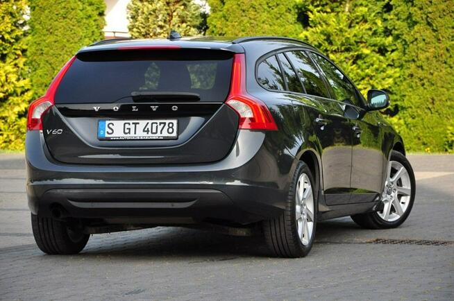 Volvo V60 2,0D 136KM Xenon Led Navi PDC Alufelgi 1Wł. Super Stan z DE !!