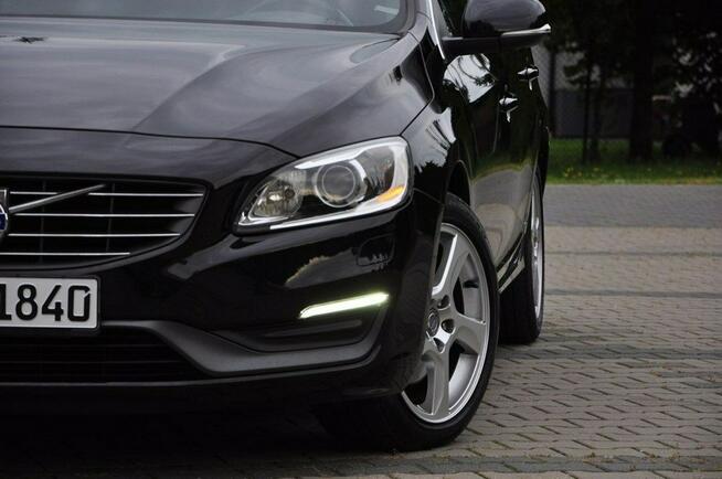 Volvo V60 2,0 D 136KM Lift Led Navi PDC Alufelgi komputer Serwis z DE !!