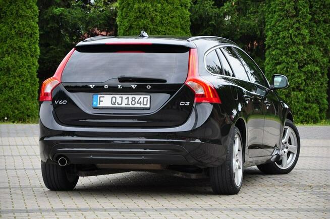 Volvo V60 2,0 D 136KM Lift Led Navi PDC Alufelgi komputer Serwis z DE !!