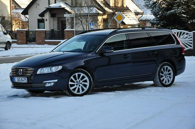 Volvo V70 2,0D 181KM Xenon Navi Skóry El.Klapa Alufelgi El.Fotele Serwis z DE !!