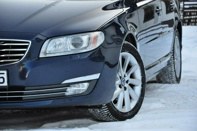 Volvo V70 2,0D 181KM Xenon Navi Skóry El.Klapa Alufelgi El.Fotele Serwis z DE !!