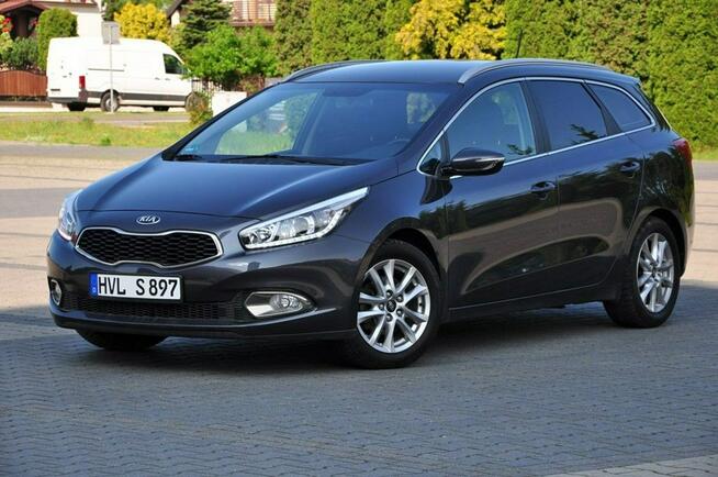 Kia Cee'd 1,6 Benz 135KM Led Navi Kamera PDC Alufelgi 1 Wł. Serwis z DE !!!