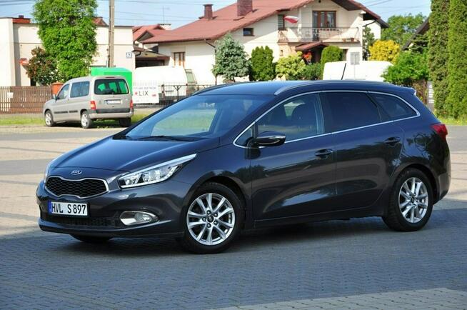 Kia Cee'd 1,6 Benz 135KM Led Navi Kamera PDC Alufelgi 1 Wł. Serwis z DE !!!