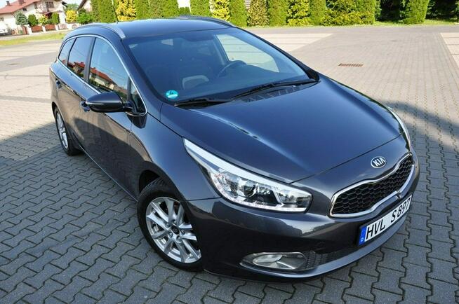 Kia Cee'd 1,6 Benz 135KM Led Navi Kamera PDC Alufelgi 1 Wł. Serwis z DE !!!