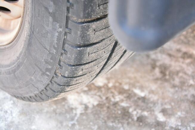 Iveco Daily 35S14N KONTENER RAMPA full servis GAZ