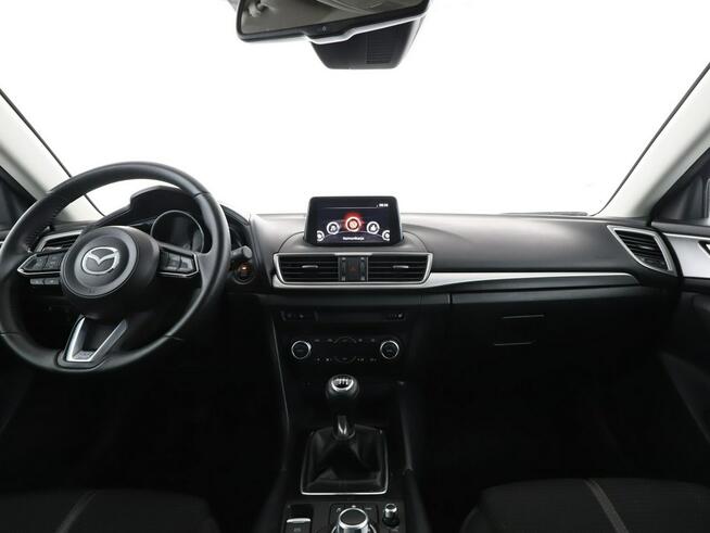 Mazda 3 navi klima auto kamera i czujnki parkowania head-up display grzane fot