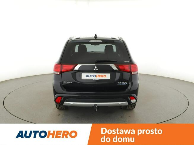 Mitsubishi Outlander FV23% 4x4 PHEV full LED skóra/alcantara klima auto grzane fotele i kie