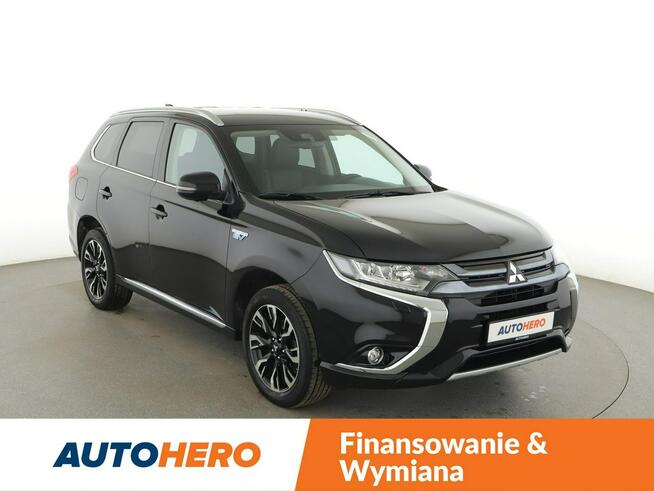 Mitsubishi Outlander FV23% 4x4 PHEV full LED skóra/alcantara klima auto grzane fotele i kie