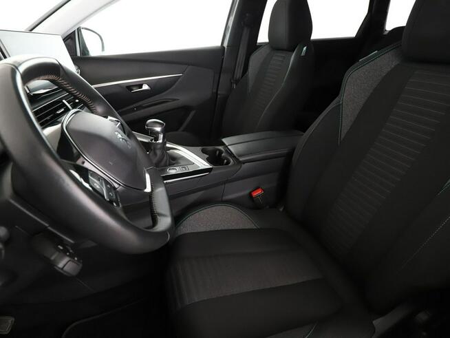 Peugeot 5008 7os. Navi Kamera cofania Hak Klimatyzacja