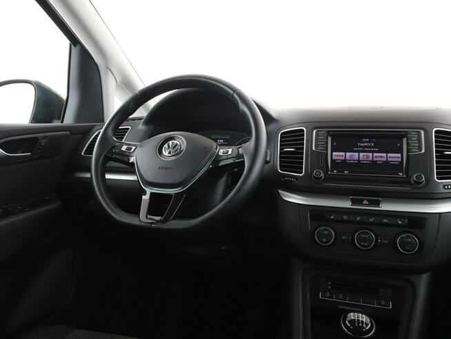 Volkswagen Sharan klima auto grzane fotele tempomat multifunkcja