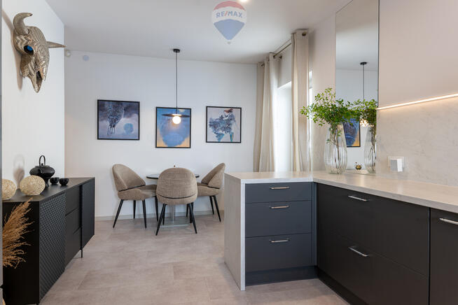 DWA DOMY Z WIELKIM POTENCJAŁEM W UROKLIWYM OTWOCKU