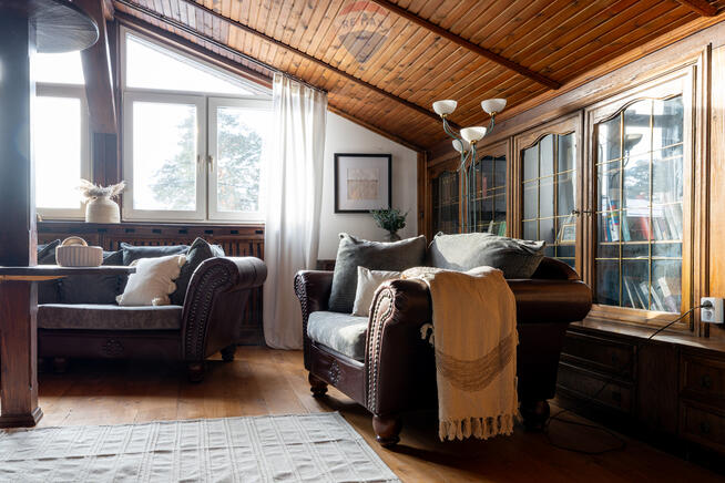 DWA DOMY Z WIELKIM POTENCJAŁEM W UROKLIWYM OTWOCKU