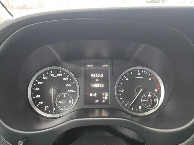 Mercedes Vito 9osób automat